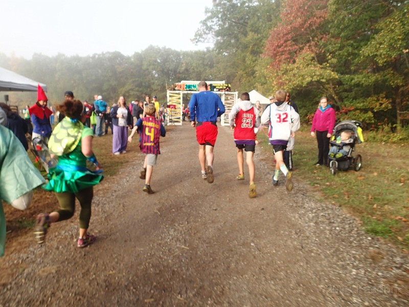 2013-10 RunScreamRun 031.JPG - The 2013 Run Scream Run 5K outside of Ann Arbor Michigan.